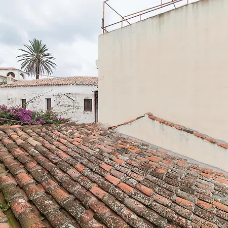 Residenza Maria Antonia - Historical Apartament Orosei