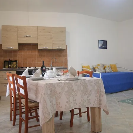 Residenza Maria Antonia - Historical Apartamento Orosei