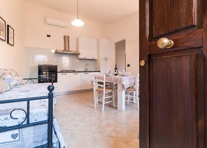 Residenza Maria Antonia - Historical Appartement Orosei
